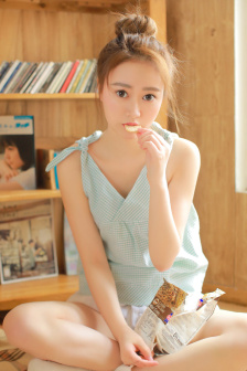 久久碰碰人妻国产二区